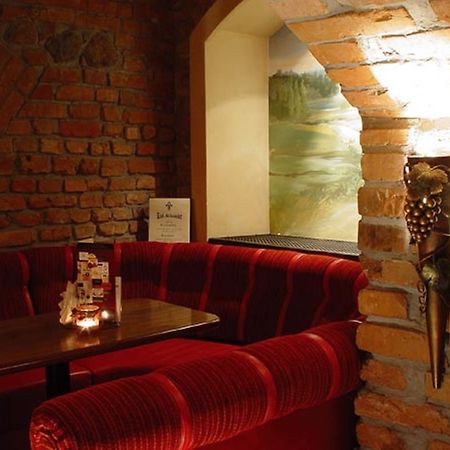 Hotel Aleksander Wloclawek Ngoại thất bức ảnh