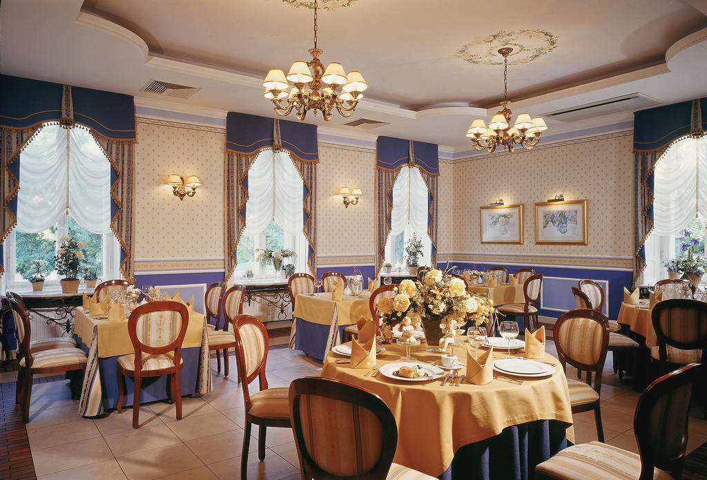 Hotel Aleksander Wloclawek Ngoại thất bức ảnh