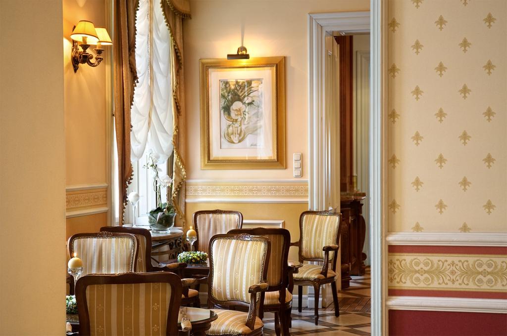 Hotel Aleksander Wloclawek Ngoại thất bức ảnh